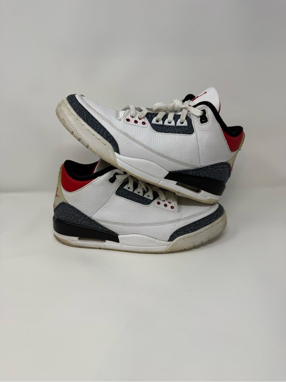 Size 10- Jordan Air Jordan 3 Retro Denim SE Fire Red 2020 CZ6431-100
